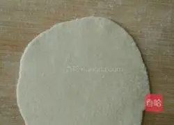 Illustration of how to make steamed buns with pork and vegetables 15