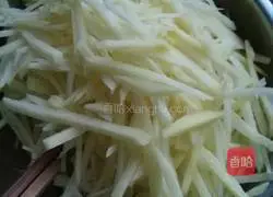 Illustration of how to make fried kimchi and shredded potatoes 2