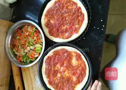 Illustration of how to make shrimp and ham pizza 5