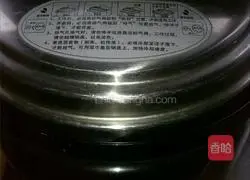 Illustration of how to make steamed pork with soy sauce powder 6