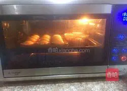 Illustration of how to make small cupcakes 11