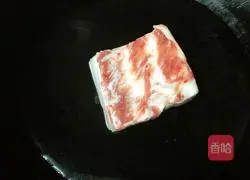 Illustration of how to make pork with pickled vegetables 2