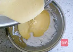 DIY Strawberry Cream Cake Recipe Illustration 9