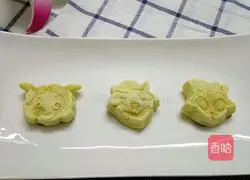 Illustration of how to make raisin cake 13