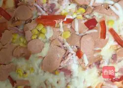 Illustration of making sausage pizza 2