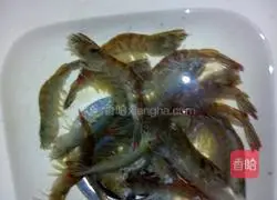 Illustration of how to make crispy shrimp heads 2