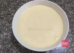 Illustration of how to steam cake in rice cooker 5