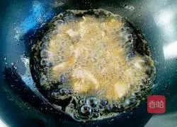 Illustration of cooking oily pork 4