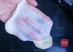 Illustration of how to make flower bean paste bread 6