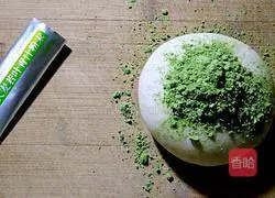 Illustration of how to make handmade two-color mochi 1