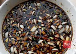 Illustration of how to make drunken pork ribs 2