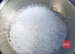 Illustration of how to make eight-inch heart-shaped chiffon cake 7