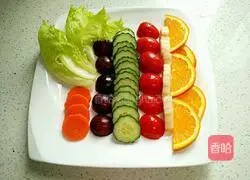 Illustration of how to make vegetable and fruit salad 5