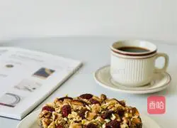 It's so delicious but so cheap Illustration of how to make Ka’s walnut, red date and oatmeal cake 5