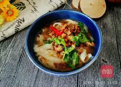 Illustration of how to make Datong knife-shaped noodles 13