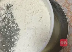 Illustration of how to make whole egg cake 6