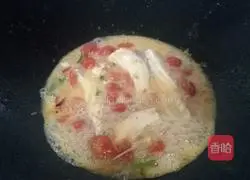 Illustration of how to make spicy and sour fish cubes 8