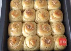 Honey Bun Recipe Illustration 14