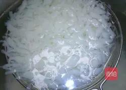 Illustration of how to cook fish in slurry 9