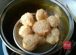 Illustration of how to make fried white radish balls 10