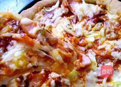 Illustration of how to make sausage pizza 9