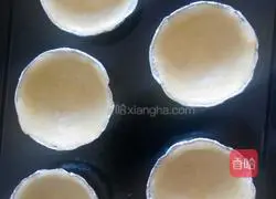 Illustration of how to make Hong Kong-style egg tarts 3