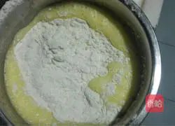 Illustration of how to make jam cake roll 3