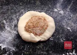 Illustration of how to make sesame candy heart thousand-layer puff pastry 15