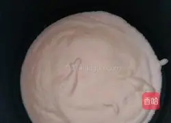 Illustration of how to steam cake in rice cooker 6