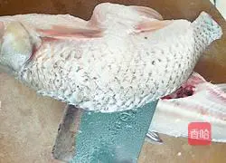 Illustration of how to make Wuhan glutinous rice fish 2