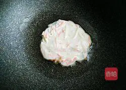 Illustration of how to make carrot and potato shredded cake 5