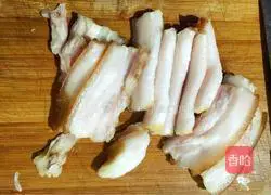 Illustration of how to make pork with pickled vegetables 11