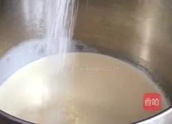 Illustration of how to make simulated mousse cake 12