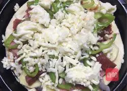 Illustration of how to make beef sausage and potato pizza 8