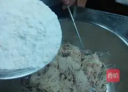 Illustration of how to make Hakka carrot balls 4