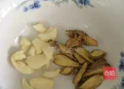 Illustration of how to make braised chicken with mushrooms 5