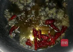 Illustration of how to make stir-fried lentils 3