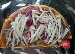 Pizza recipe illustration 6