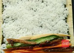 Tuna Sushi Recipe Illustration 5