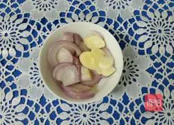 Illustration of how to make curry fish eggs 2