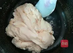 Almond Gold Pillow Cake Recipe Illustration 2