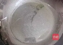 Sausage, Potato and Rice Pizza (pan version) Recipe Illustration 9