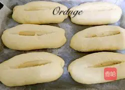 Illustration of how to make scallion bread 8