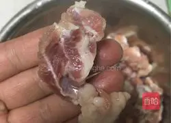 Illustration of Xi'an Fang Steamed Pork with Vermicelli 2