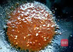 Illustration of how to make shredded pork with Jia Chang Jing sauce 11