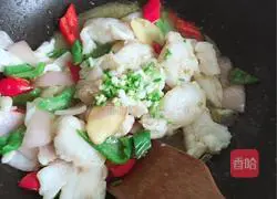 Illustration of how to make fried fish fillets 6