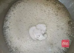 Illustration of the steps for making cake embryos in a rice cooker 2