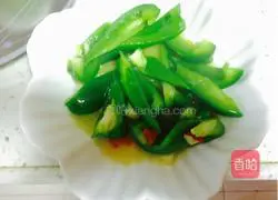 Illustration of how to make Sha Cha Beef and Stir-fried Green Pepper 5