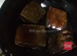 Sichuan Illustration of how to make the famous dish (Pork with Sand Sauce) 3