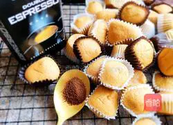 Illustration of how to make coffee cake 14